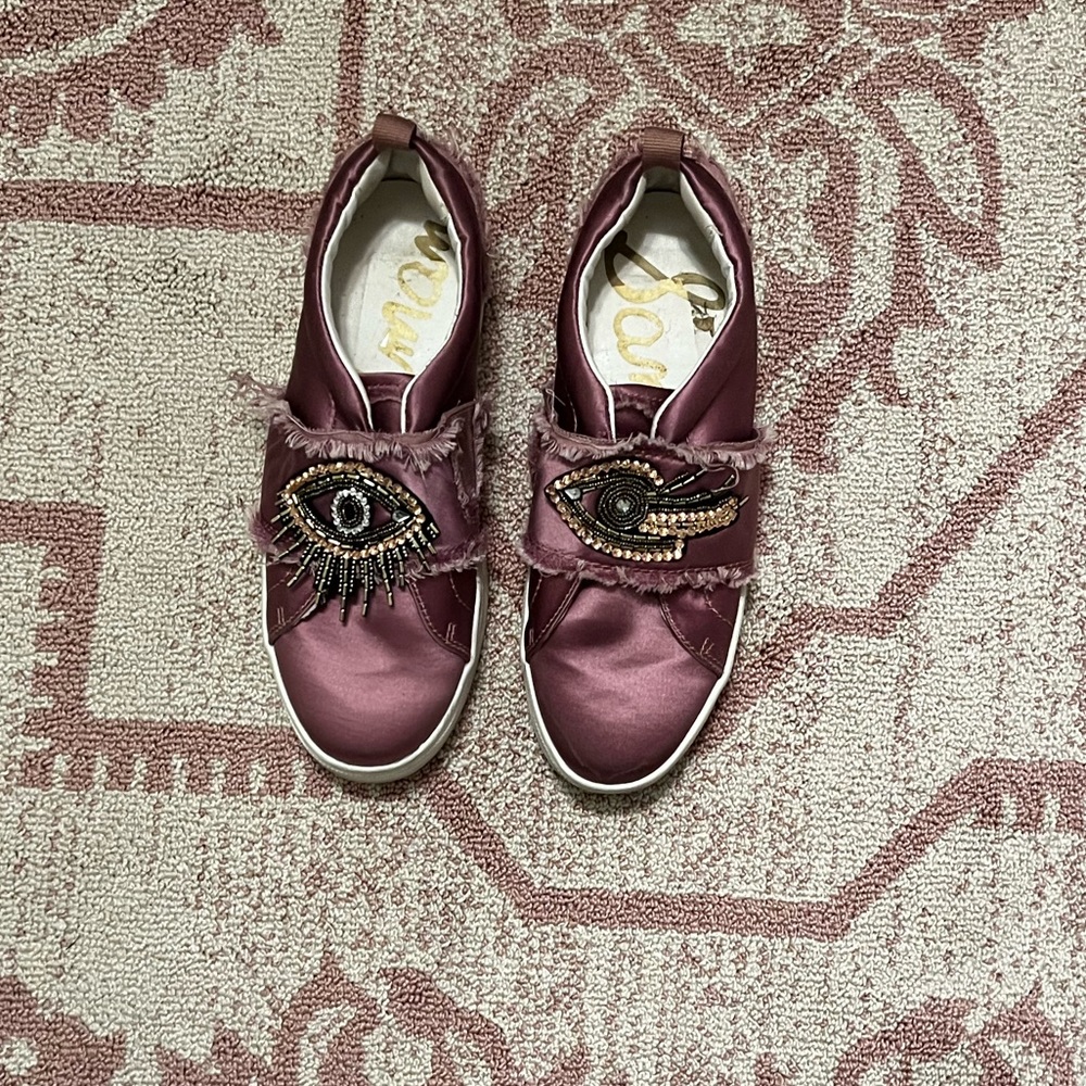 Sam Edelman eye sneakers